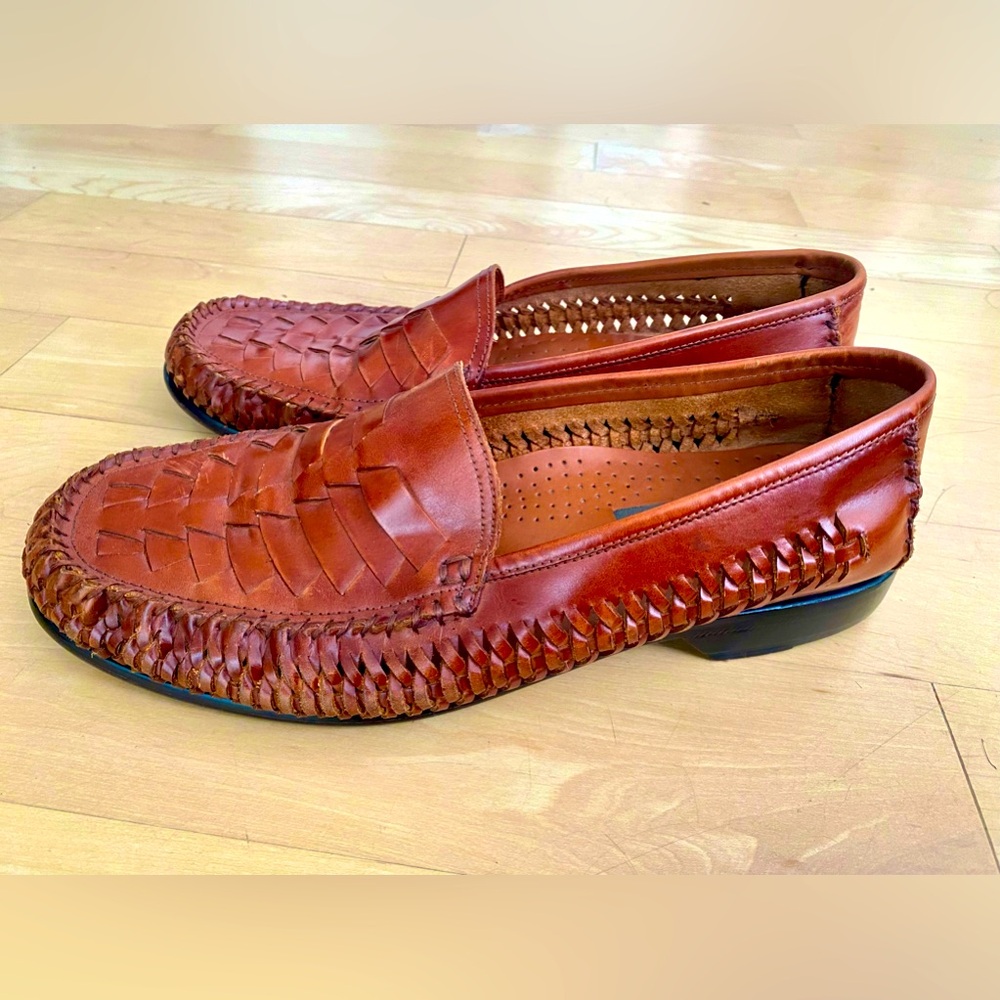 Designer men’s shoes loafers Steeple gate brown woven leather